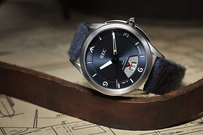 REC RJM 04 Bluebird噴火戰機藍盤手表-復刻表