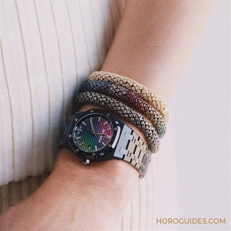 這樣的鏡面虹彩-愛彼皇家橡樹34毫米黑色陶瓷自動(dòng)上鏈腕表Carolina Bucci限量版-復(fù)刻表