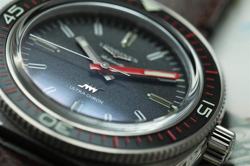 重新踏入高振頻世界！浪琴發(fā)表全新Ultra-Chron超級天文臺腕表-復刻表