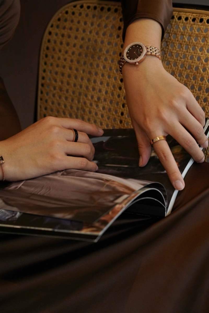 圣誕買什么好？推介Emporio Armani 2021節(jié)日腕表及珠寶系列！-復刻表