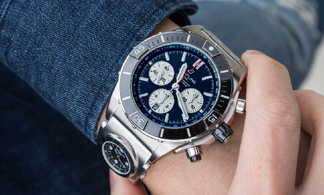 硬漢的重裝時尚｜BREITLING Super Chronomat超級機械計時碼表-復刻表