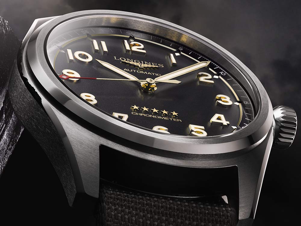 真力時天頂計時大師運動金牌-浪琴精神鈦-復刻表