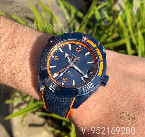 深海藍色陶瓷系列VS廠歐米茄海馬600碧海之藍復(fù)刻表對比正品怎么樣-復(fù)刻表
