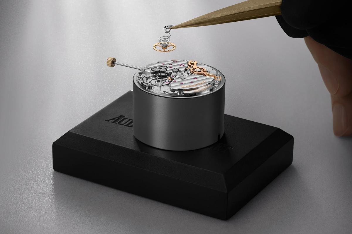 經(jīng)典不變之下的工藝升華！AP愛彼皇家橡樹全新型號Ref.16202-復刻表