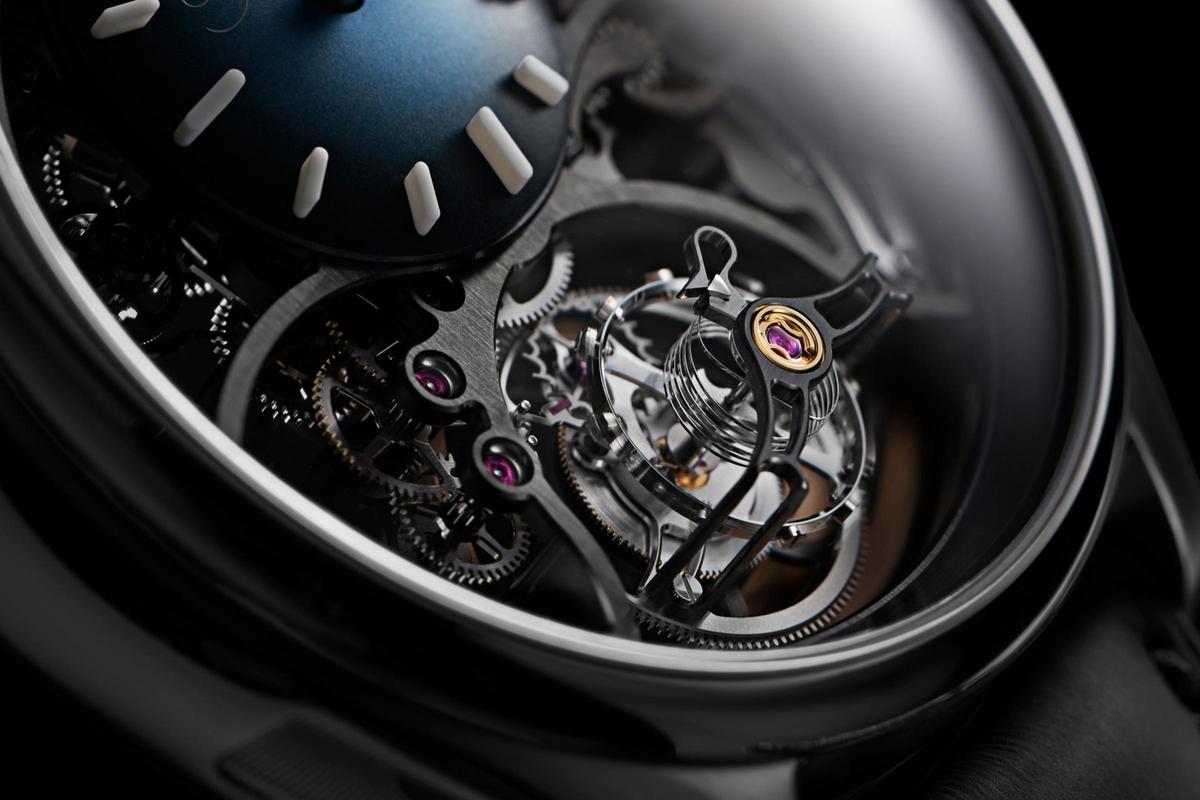 國(guó)王的新表？傳統(tǒng)工藝的運(yùn)動(dòng)新解？亨利慕時(shí)兩款話題新款-復(fù)刻表