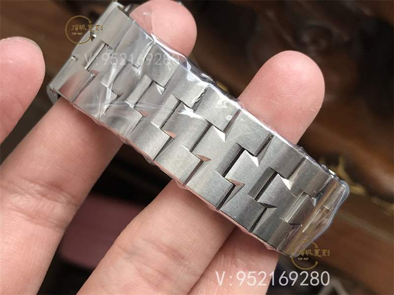 XF廠VC江詩丹頓縱橫四海2000V海外超薄復刻表騷藍盤做工怎么樣-復刻表