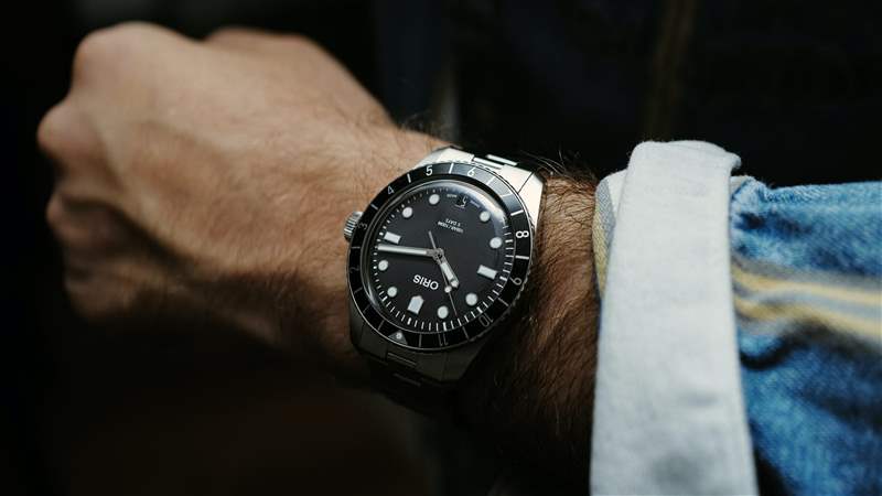 使用新款Oris&nbsp;Divers 65 親身體驗(yàn) 12 小時(shí)表圈和啞光表盤-復(fù)刻表