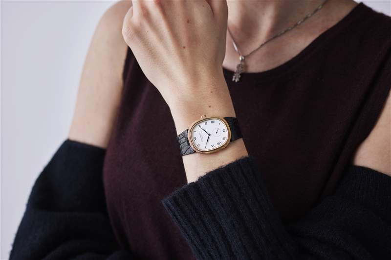 復古手表兩枚金百達翡麗，一枚 1980 年代帶有世界時間表圈的 Sinn 計時碼表，以及一枚 1974 年勞力士蠔式萬年歷腕表-復刻表