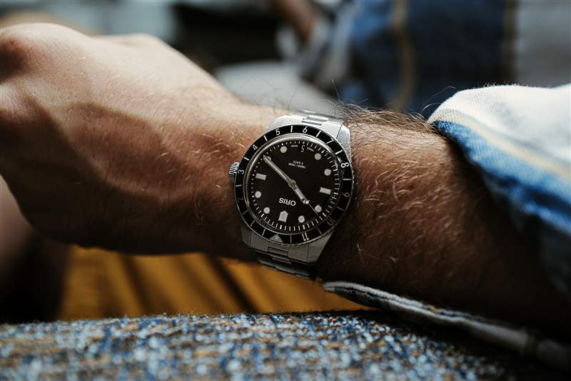 使用新款Oris&nbsp;Divers 65 親身體驗(yàn) 12 小時(shí)表圈和啞光表盤-復(fù)刻表