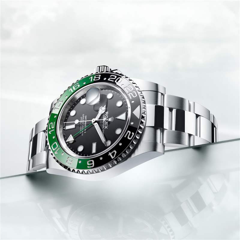 Rolex GMT-Master II左冠手表最新價(jià)格 出道溢價(jià)升近3倍及后折半-復(fù)刻表