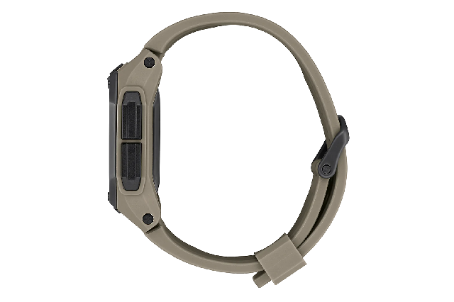 看電影琳達漢密爾頓殺死了戴著數字尼克松手表的電子人,在她的回歸中飾演莎拉康納在“終結者:黑暗命運”中-復刻表