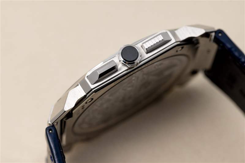 隆重推出寶格麗 (Bulgari) 重溫其破紀(jì)錄的Octo Finissimo陀飛輪計(jì)時(shí)鏤空腕表-復(fù)刻表