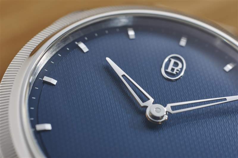 動手帕瑪強尼的新Tonda PF GMT Rattrapante是今年的輕描淡寫-復刻表