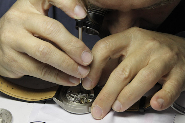 丹尼爾·德雷弗斯（Daniel Dreifuss）創辦的莫里斯·德·莫里亞克（Maurice de Mauriac）鐘表公司-復刻表