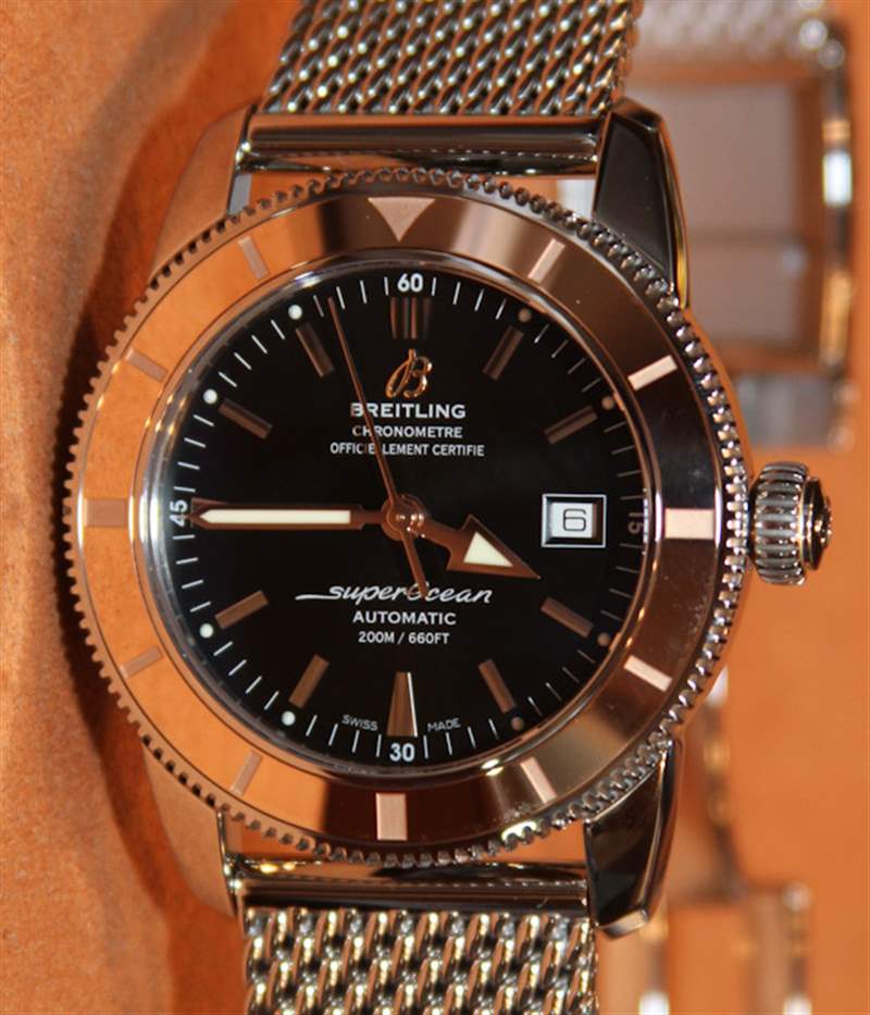 百年靈Superocean Heritage紅金腕表上手體驗-復刻表