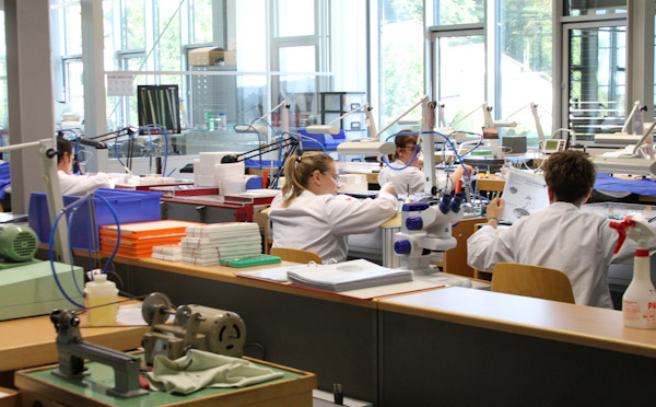 艾美表 manufacture-10 在艾美表廠-復(fù)刻表