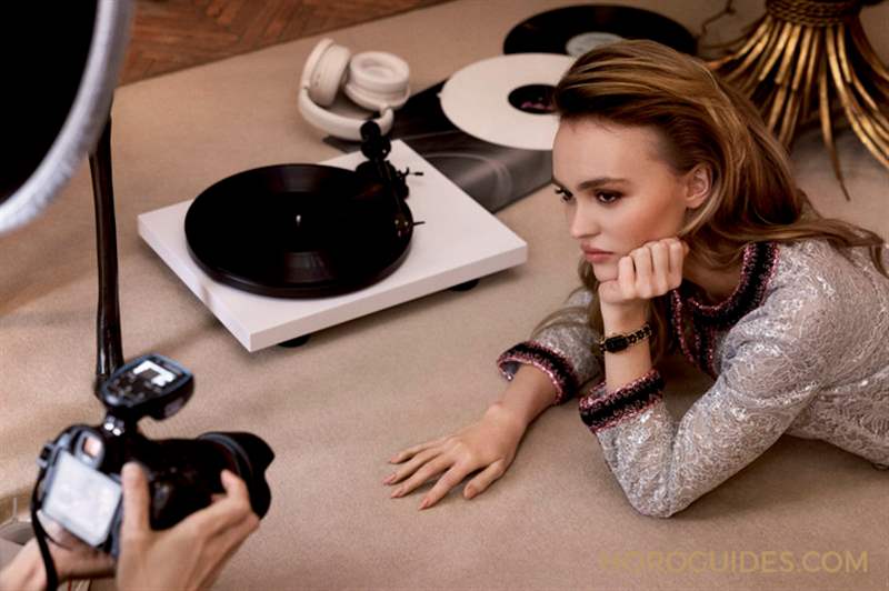 CHANEL Première腕表－原創款形象大使，為什么是Lily-Rose Depp？-復刻表