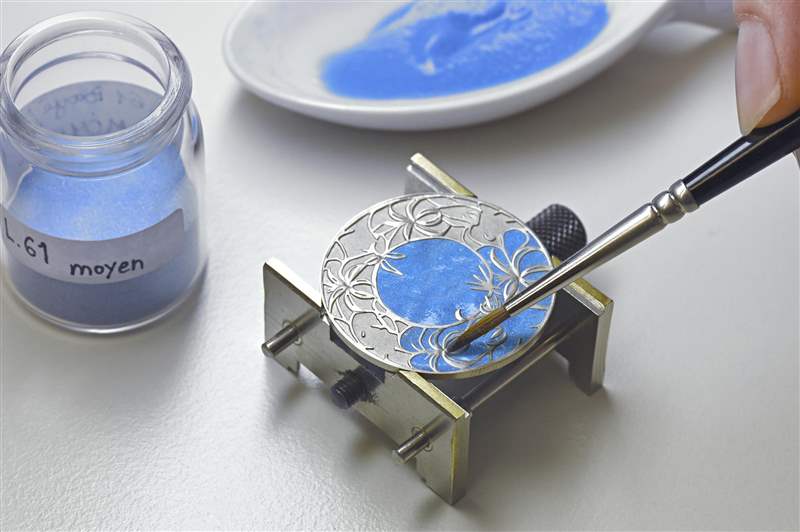 江詩丹頓推出Métiers d’Art The Legend of the Chinese Zodiac Rabbit「兔年」生肖主題金雕腕表-復(fù)刻表