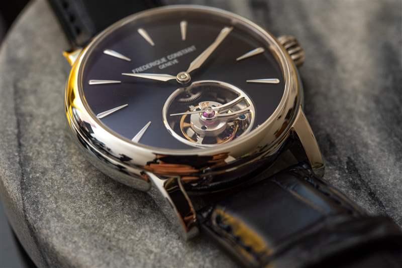 手表評論:康斯登制造經典陀飛輪周年紀念手表售價15695美元-復刻表