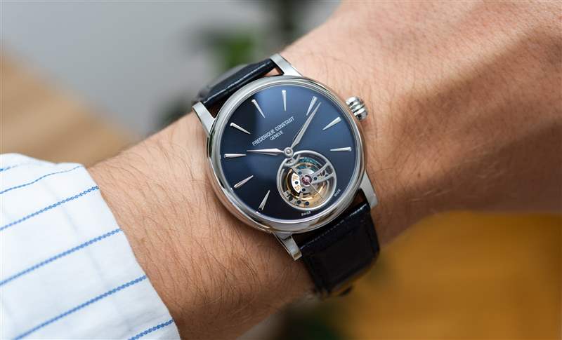 手表評論:康斯登制造經典陀飛輪周年紀念手表售價15695美元-復刻表