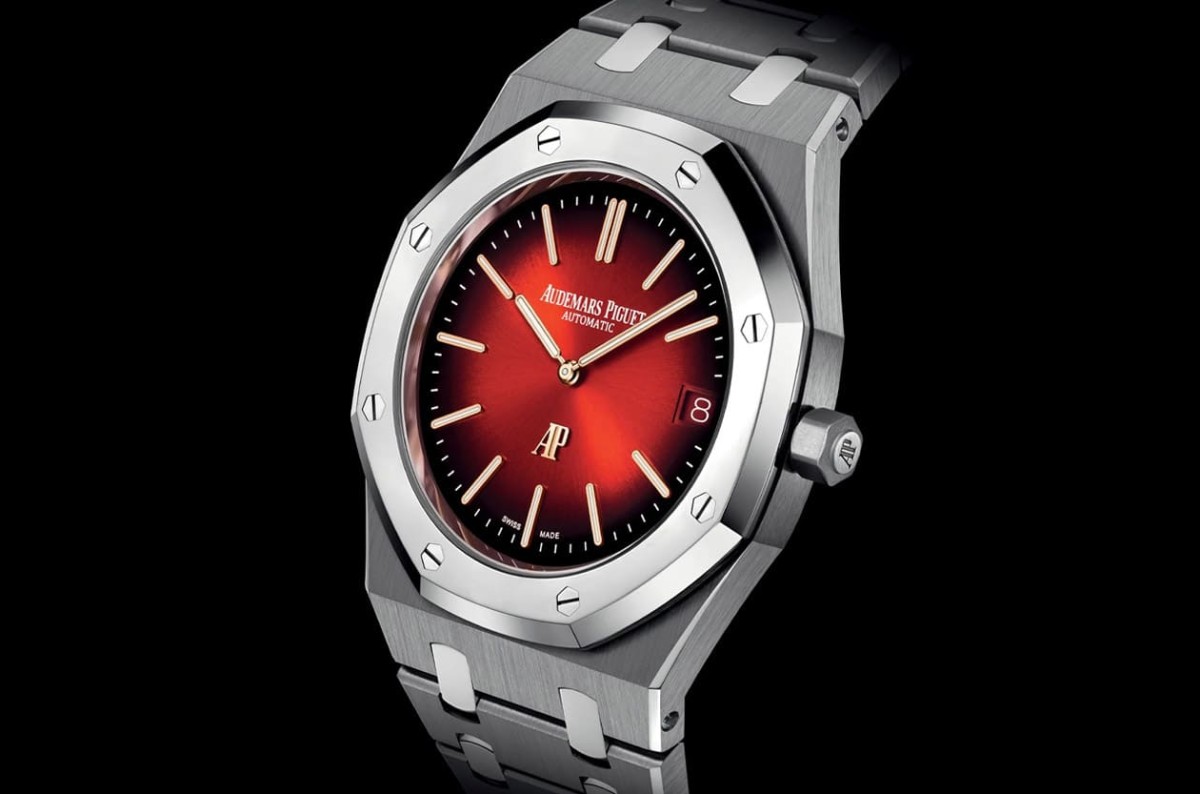 皇家橡樹Jumbo超薄表漸層紅面很吸睛連表殼材質都有新組合-復刻表