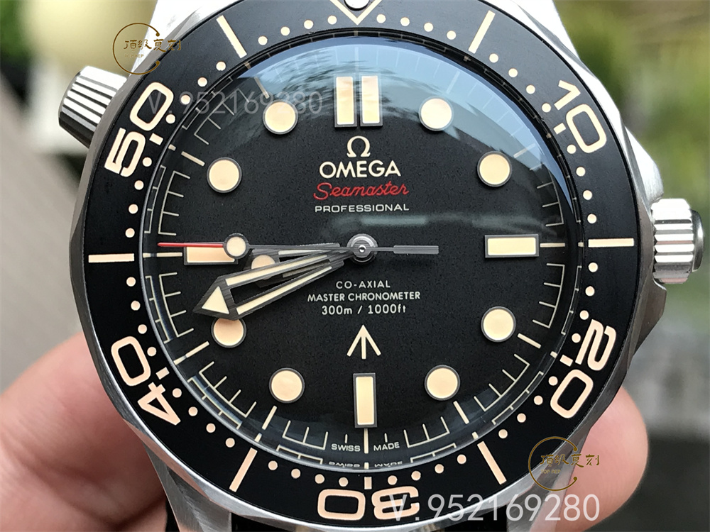 VS廠歐米茄海馬300龐德007無暇赴死深度評測,8806機芯怎么樣-復(fù)刻表