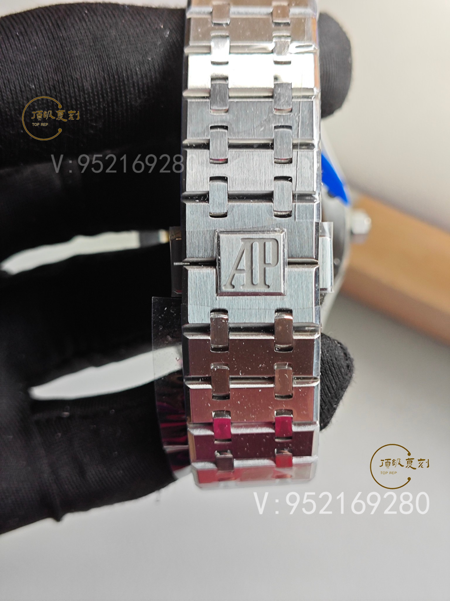 深入解析APS愛彼復(fù)刻表15500藍(lán)面版：4302一體機(jī)芯與原裝同步功能-復(fù)刻表